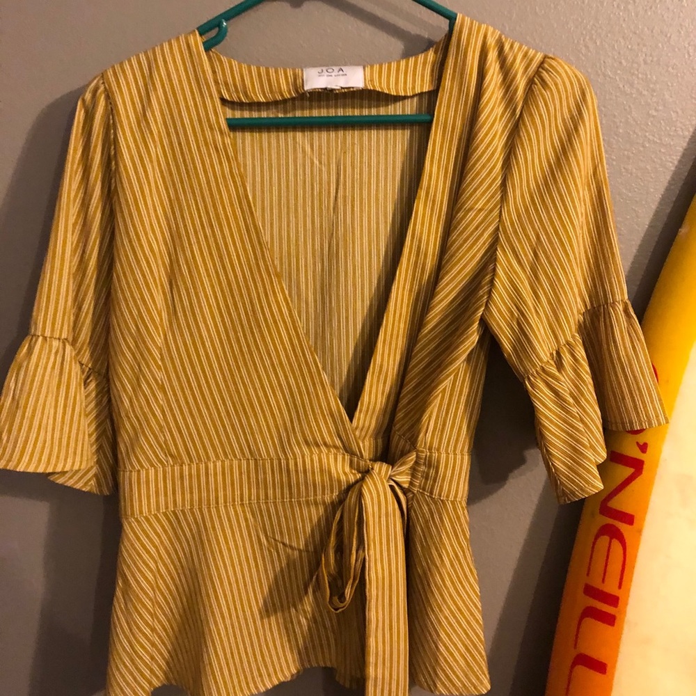 Wrap tie shirt